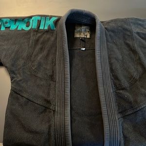Used black HYPONOTIK brand BJJ Gi size A2